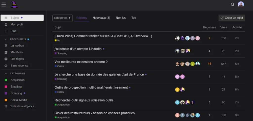Capture d’écran d’une communauté francophone en ligne dédiée au growth hacking et au partage d’outils marketing.